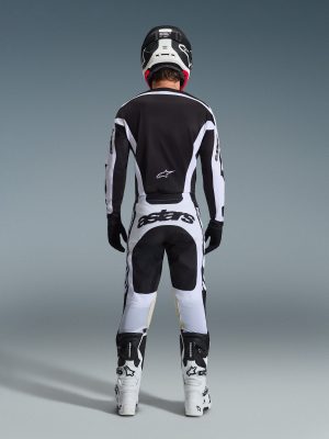 2026 Racer Riway Gear Set
